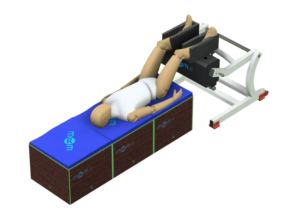 Rehabilitation device with a mannequin in a horizontal position, designed as a multi-position system that adapts to different muscle groups with specific exercises.
